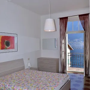  Appartamento The Romantic Village House - With Lake View Italia